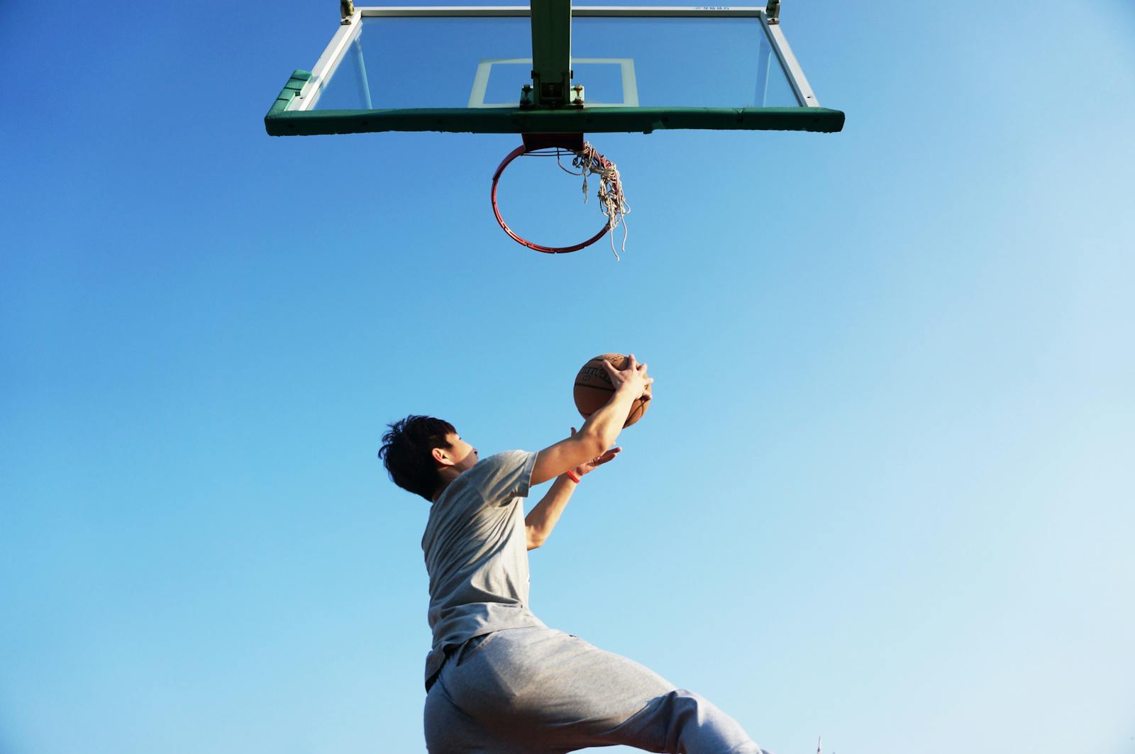 3815尊彩网 — 大乐透赛场扣篮瞬间